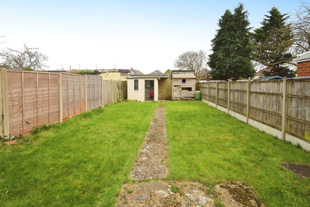 Property photo 3 of 15 Photo 1
