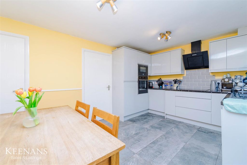 Property photo 2 of 25 2.Jpg