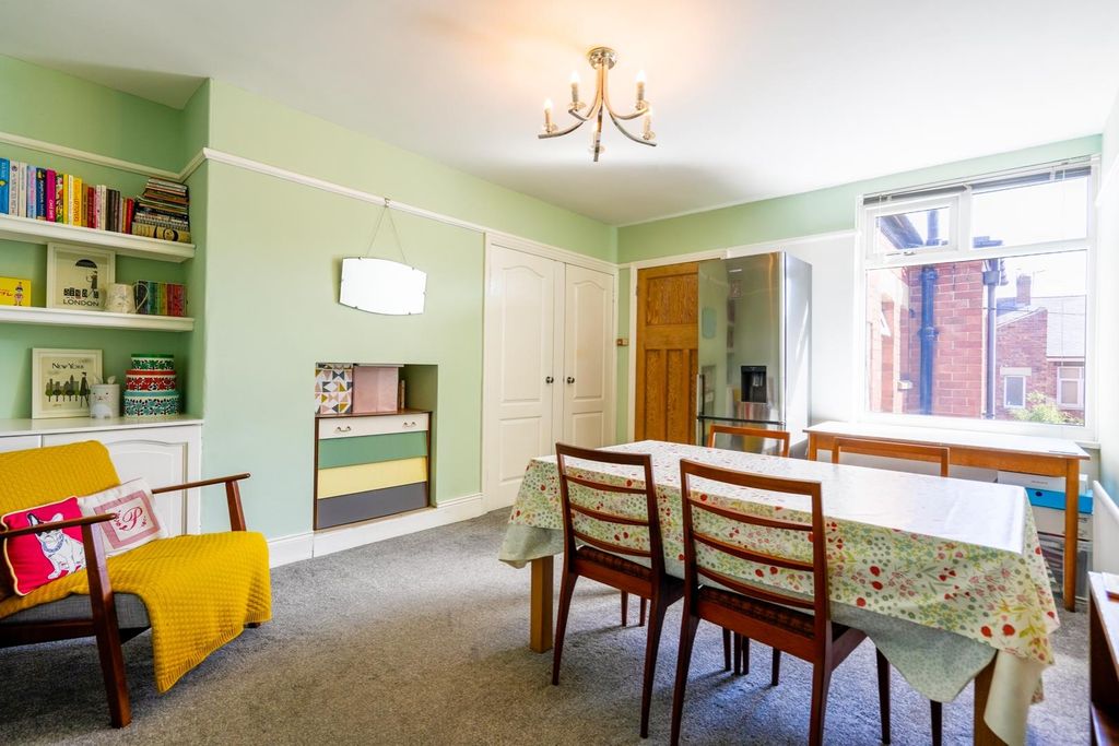 Property photo 3 of 8 Living Room / Dining Room