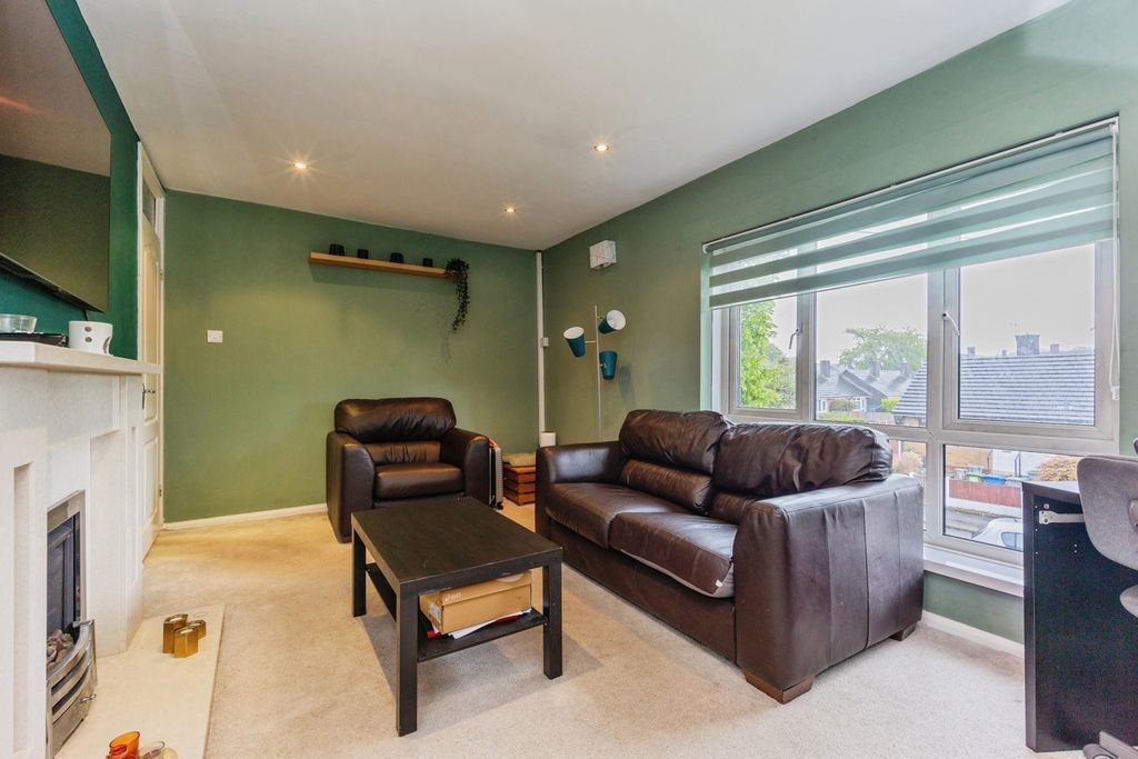 Property photo 2 of 15 Pbox-Img.Jpg