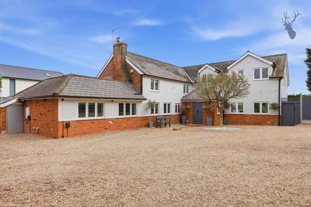 Property photo 1 of 31