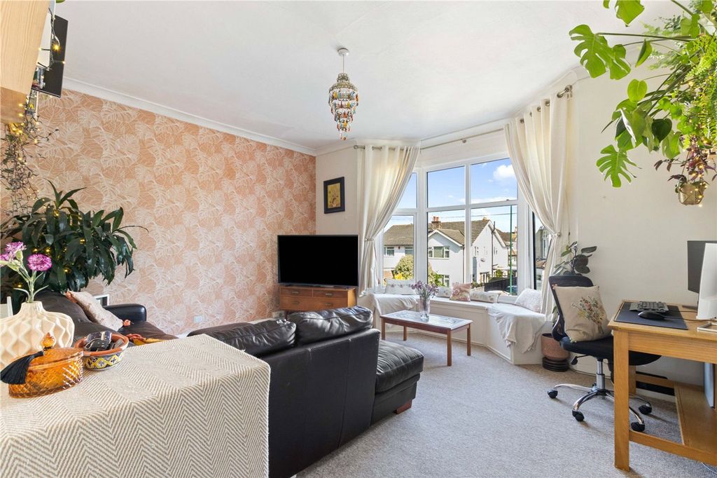 Property photo 1 of 12 Living Room