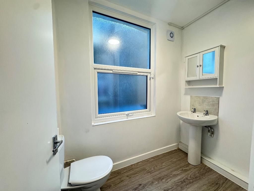 Property photo 3 of 8 Photo 3