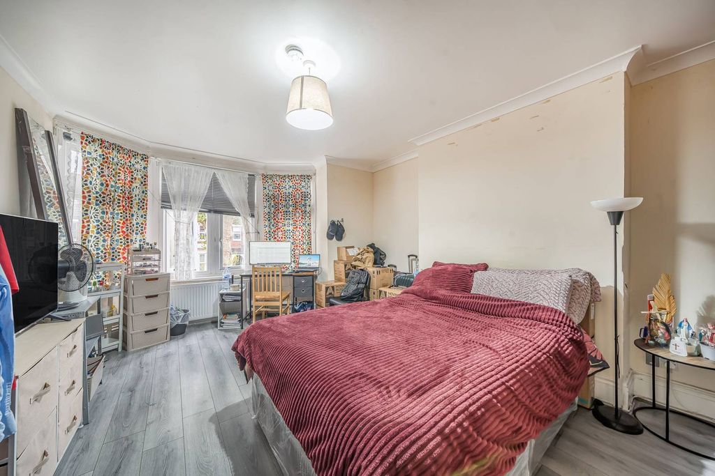 Property photo 1 of 9