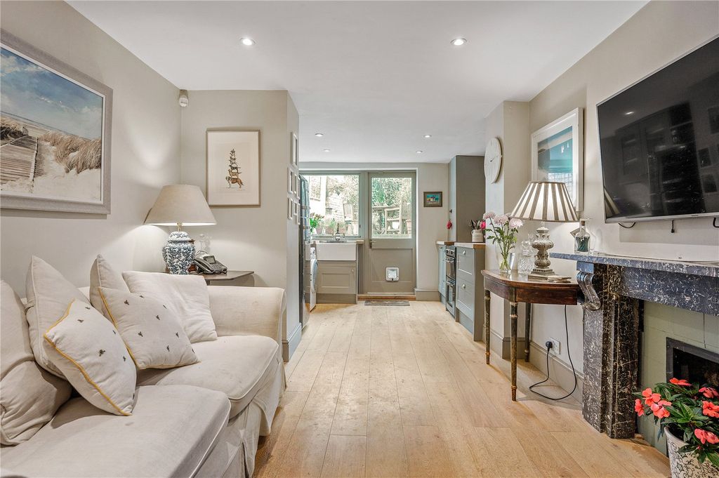 Property photo 2 of 20 Open Plan Living