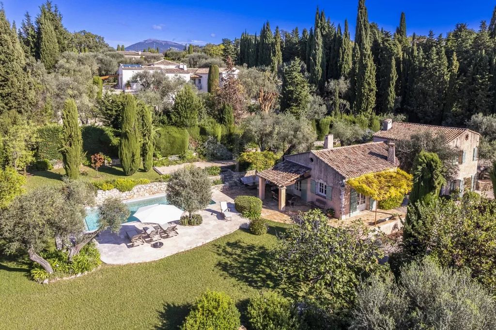 Property photo 1 of 42