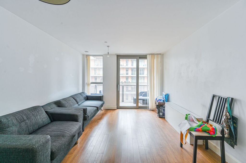 Property photo 1 of 9