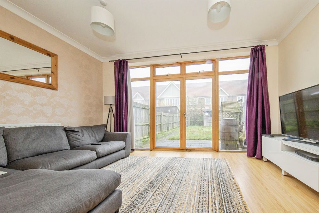 Property photo 3 of 18