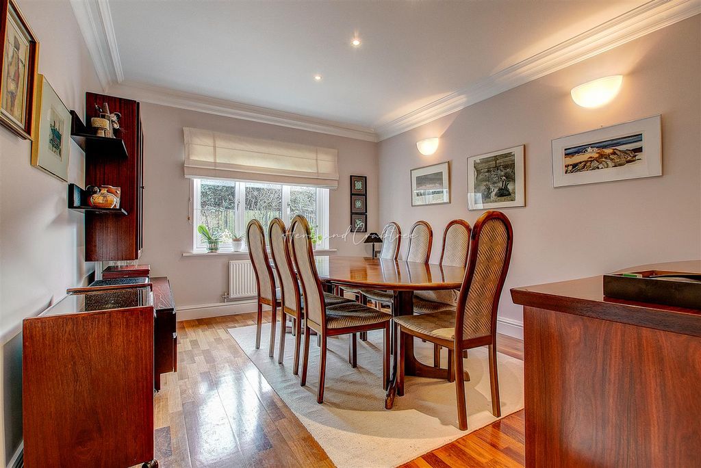 Property photo 3 of 46 Ynys Y Coed, Llandaff, Herncrabtree (3).Jpg