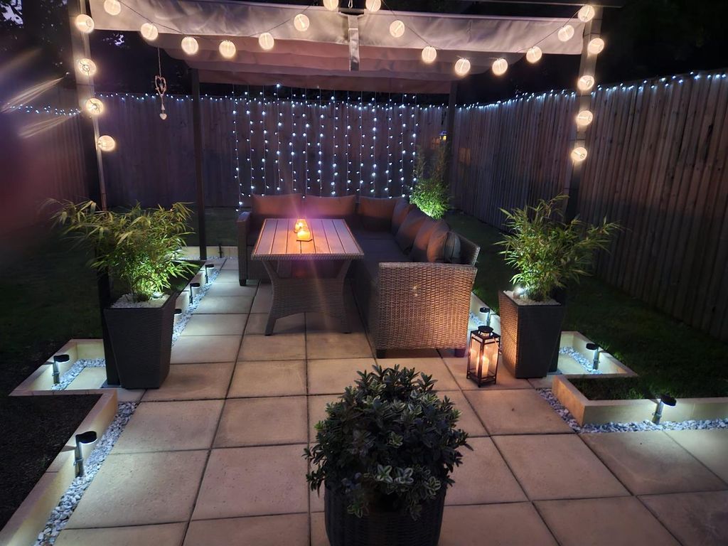 Property photo 2 of 33