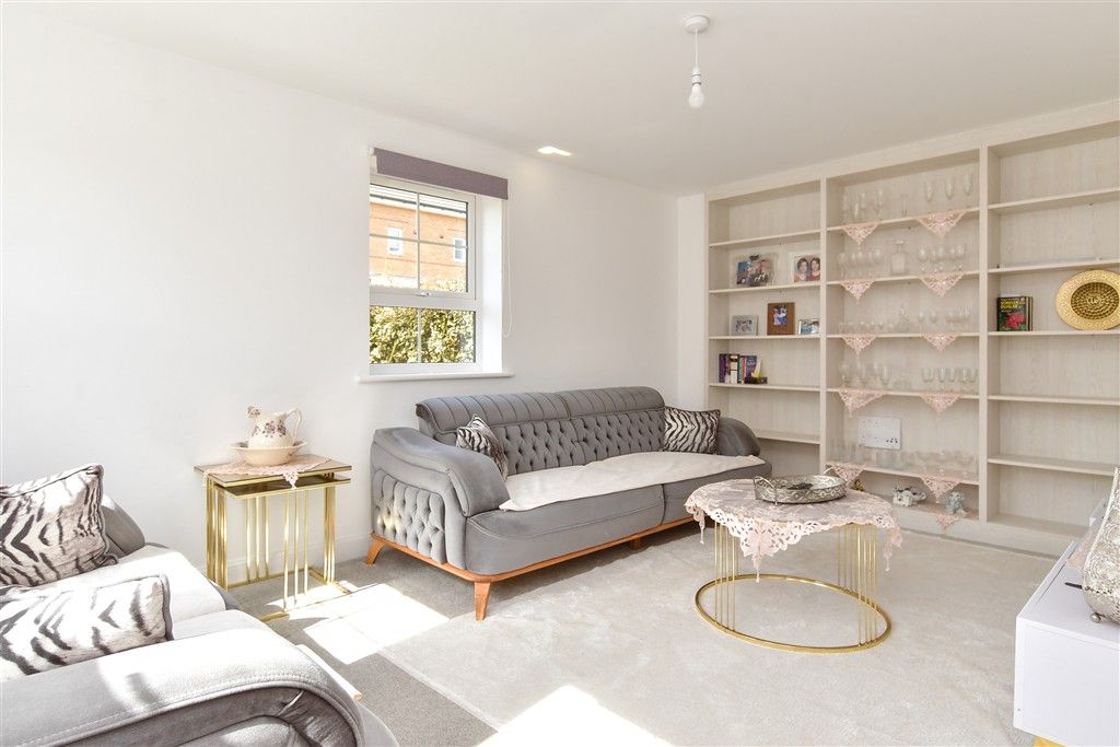 Additional image 5 of 4 bed detached house for saleLinnet Crescent, Peacehaven, Brighton, East Sussex BN10
