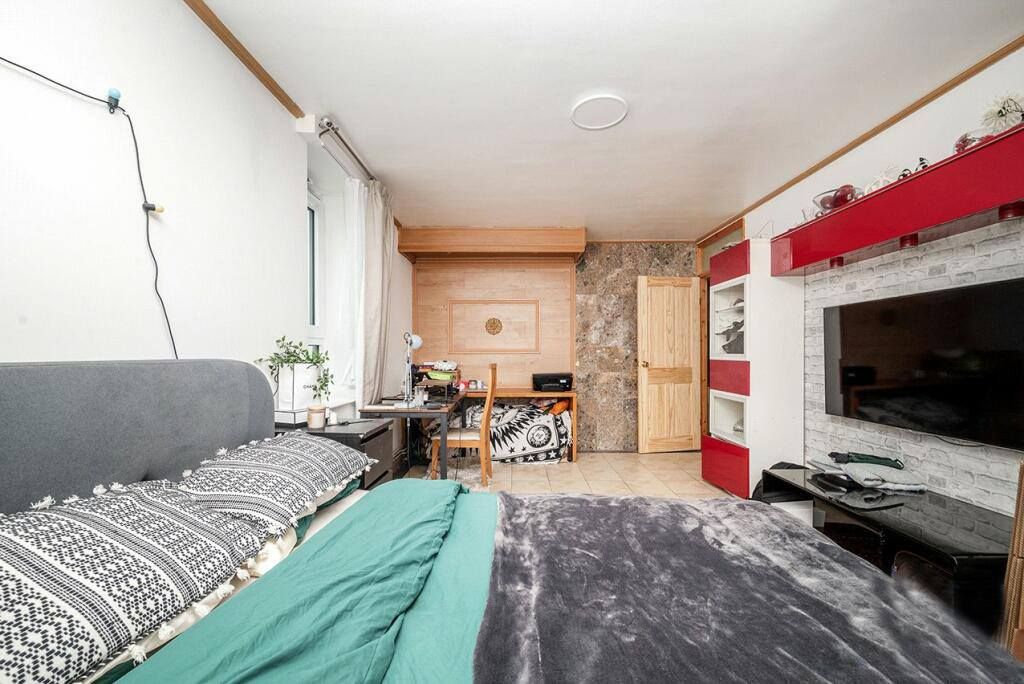 Property photo 3 of 17 Gallery