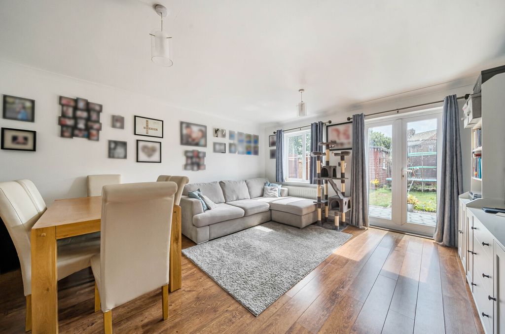 Property photo 2 of 18 1345688-21-68B06A...