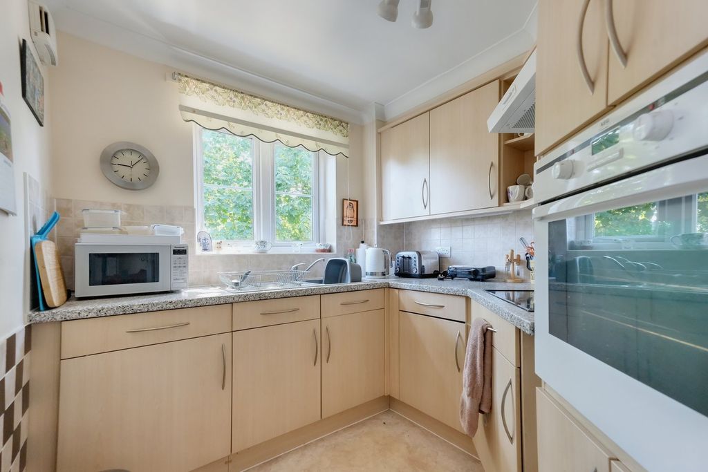 Property photo 3 of 9