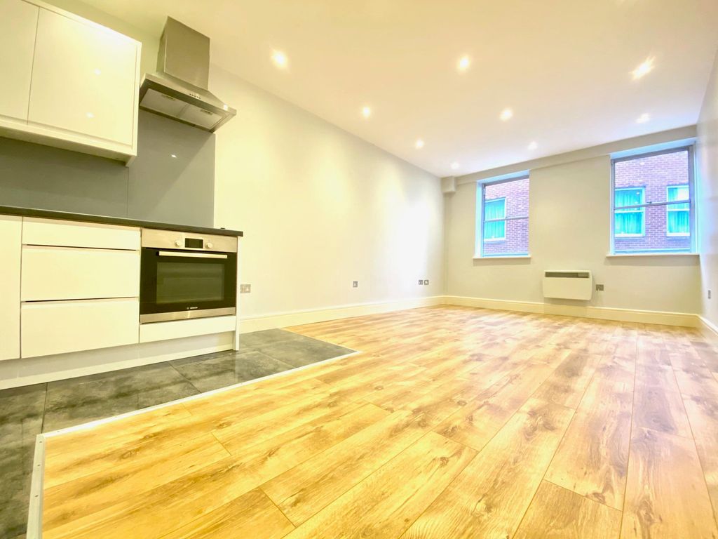 Property photo 2 of 13 Image