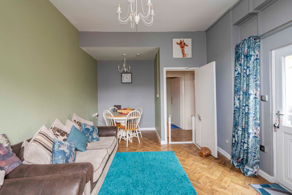 Property photo 3 of 15 Dsc04027-Hdr