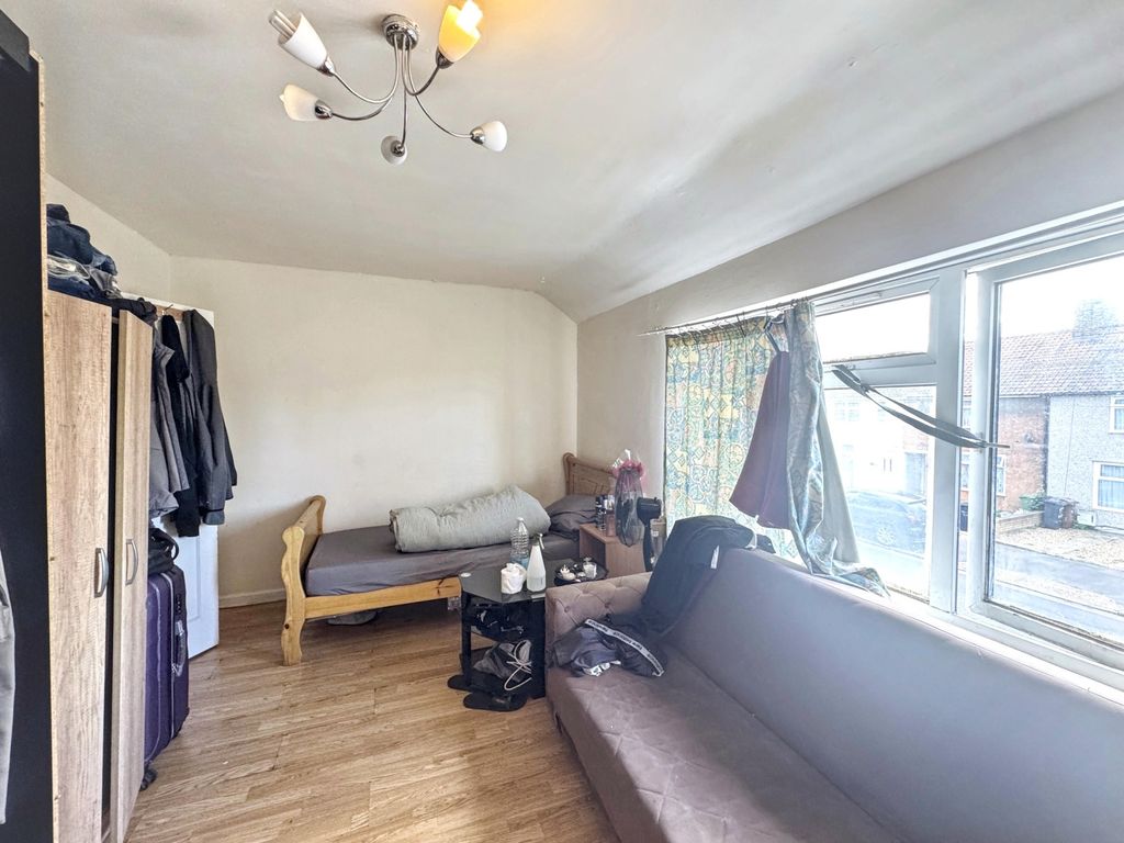Property photo 2 of 10 Image 1