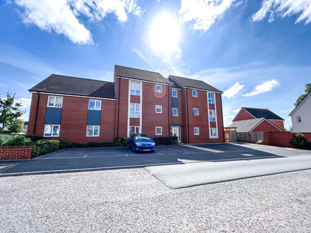 Property photo 1 of 17 5571612