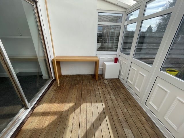 Additional image 6 of 3 bed semi-detached house to rentStockingstone Road, Luton LU2