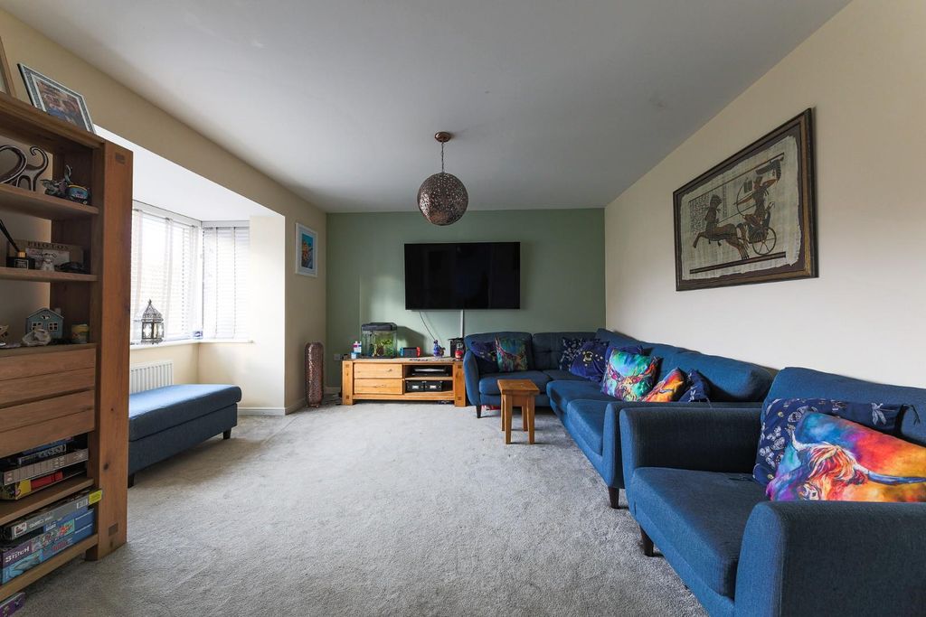 Property photo 2 of 15 Sitting Room.Jpg