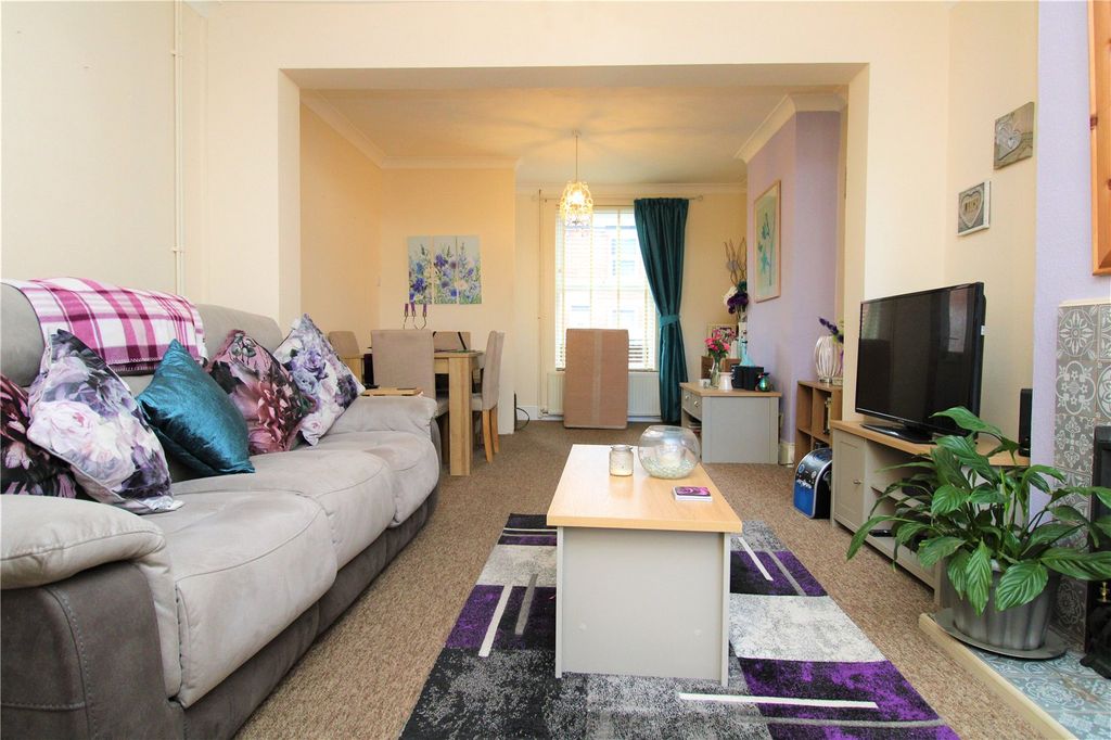 Property photo 2 of 9 Picture No. 03