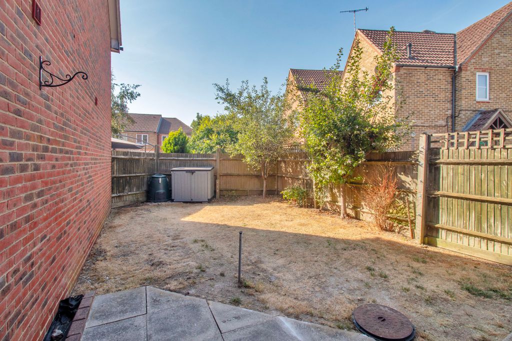 Property photo 2 of 21