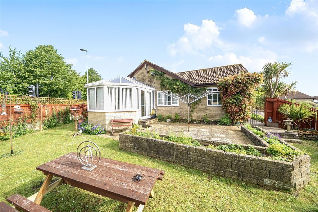 Property photo 2 of 20 1458432-7-6A0c2B91ce892-Arw .Jpg