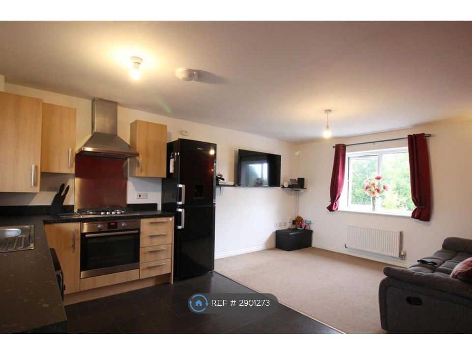 Property photo 2 of 9