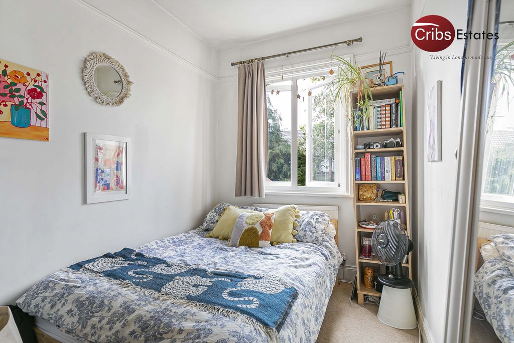 Property photo 3 of 12 Gallery