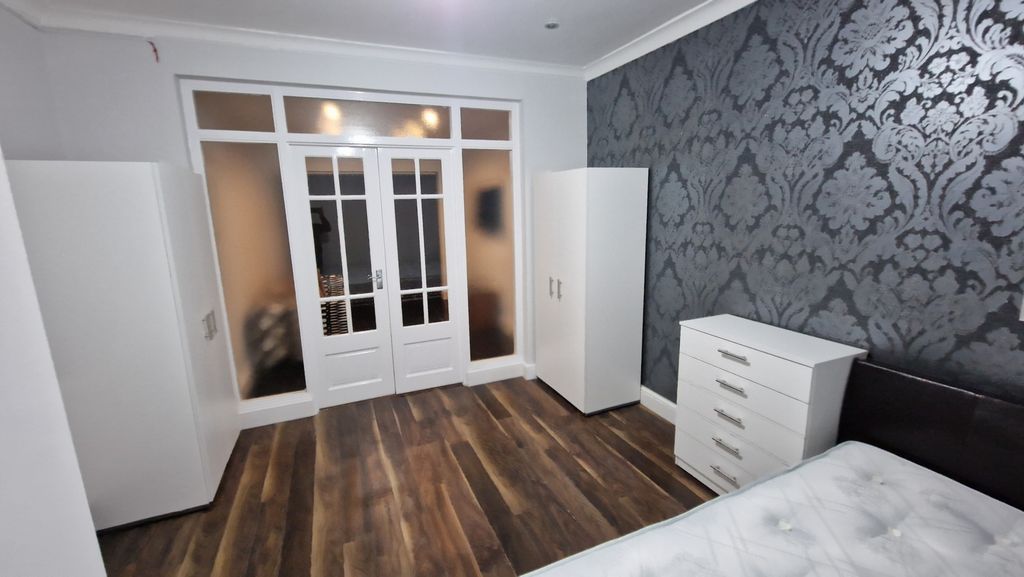 Property photo 3 of 6 Photo 3