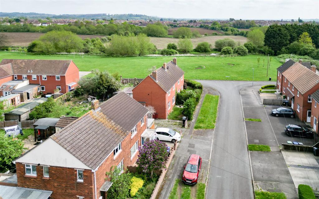 Property photo 2 of 18 Dji_0990.Jpg