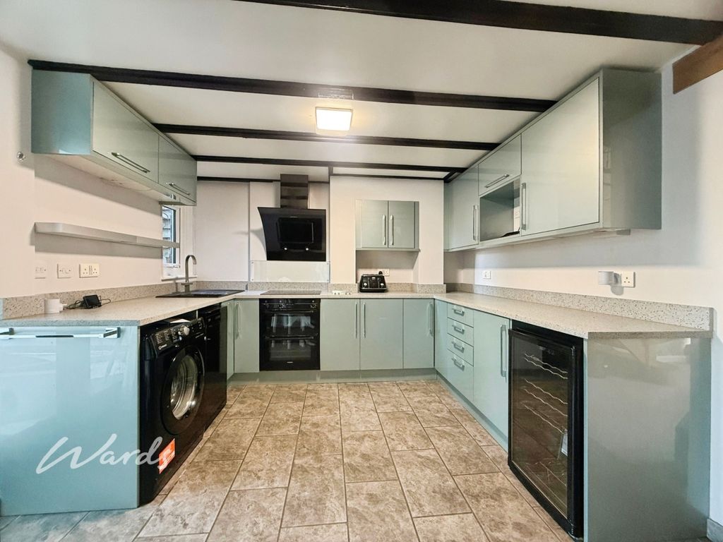 Property photo 2 of 14 Kitchen