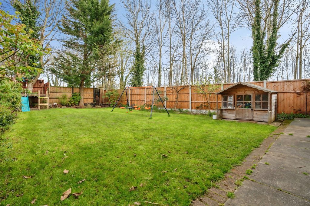 Property photo 2 of 36