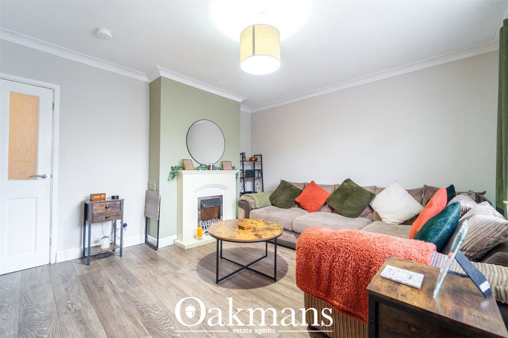 Property photo 2 of 25 Picture No. 23