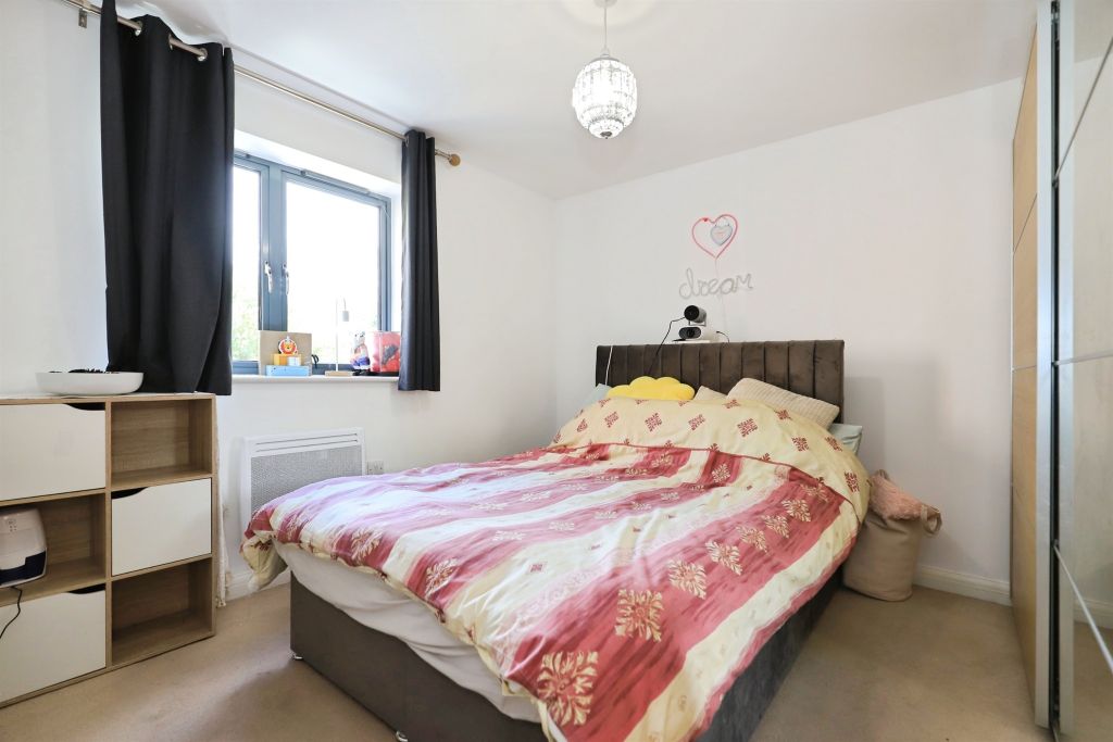 2 bed flat for saleCastle Road, Kidderminster DY11 photo 4