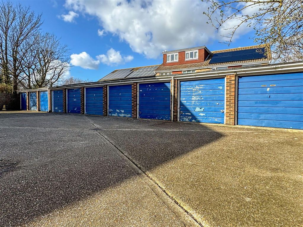 Property photo 2 of 9 Img_2611.Jpg