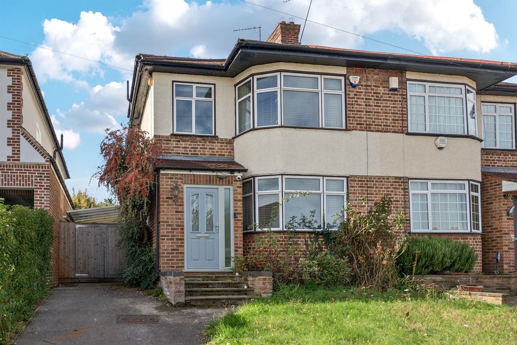 Property photo 1 of 12