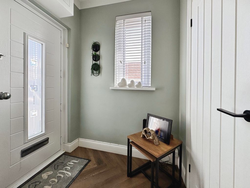 Property photo 2 of 40 5074923