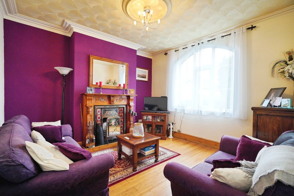 Property photo 3 of 15