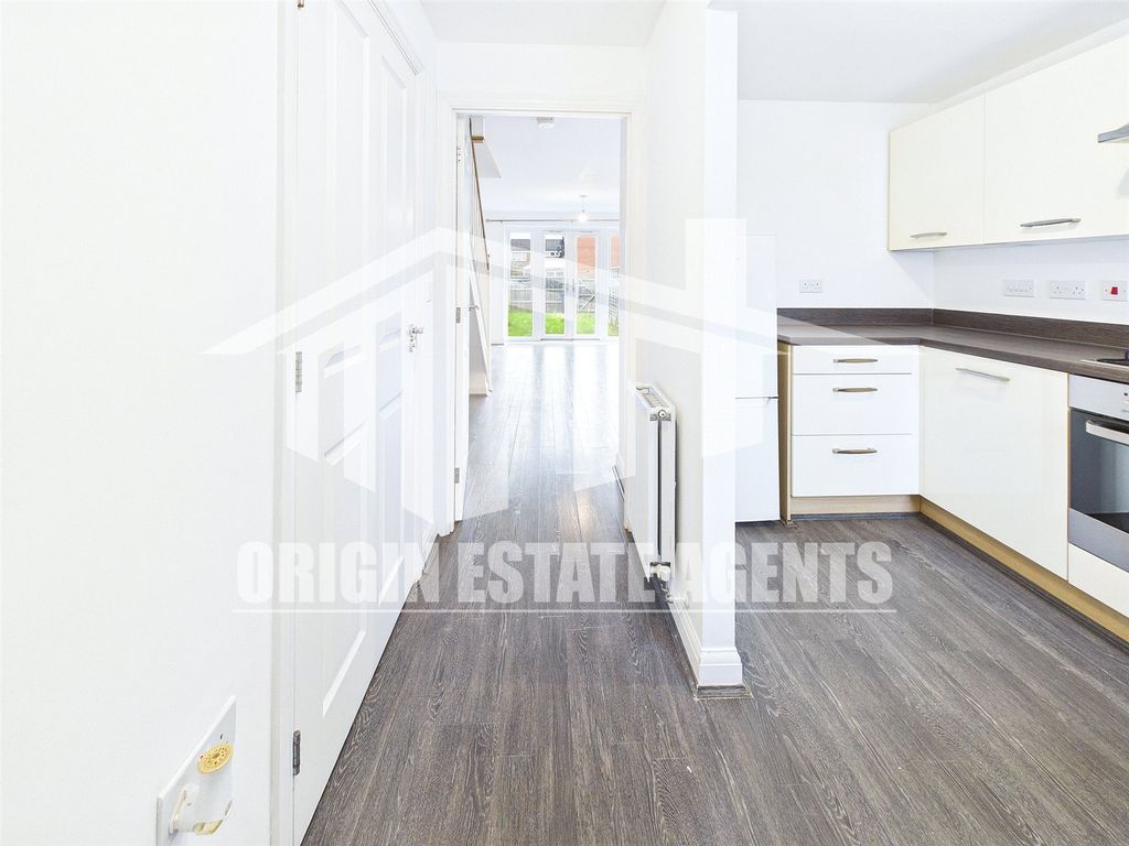 Property photo 2 of 18 Picture No. 01