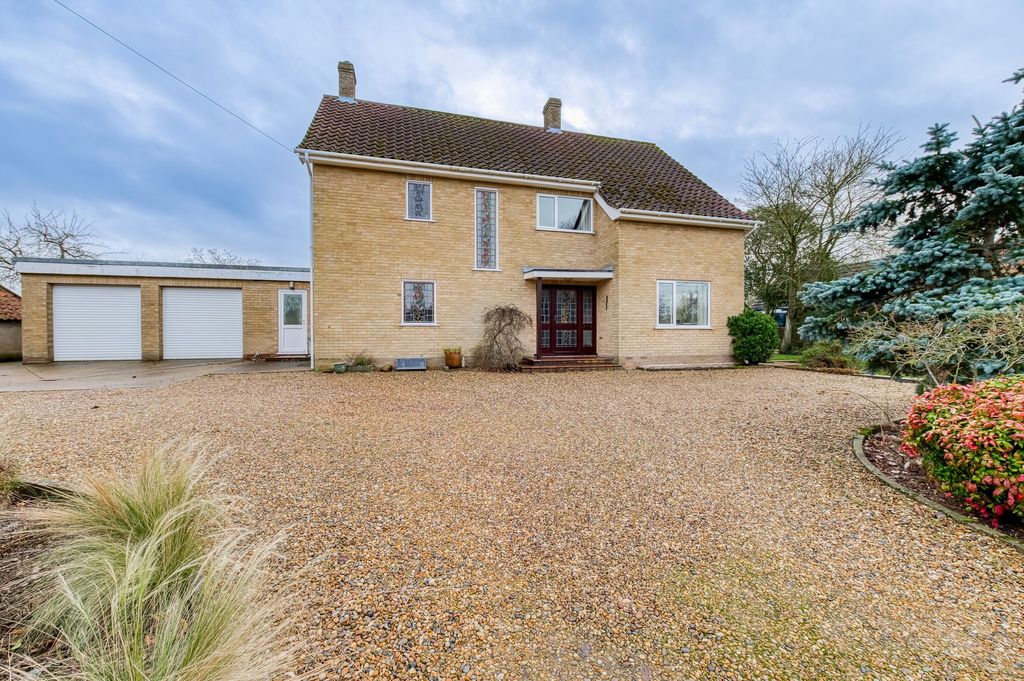 Property photo 1 of 27