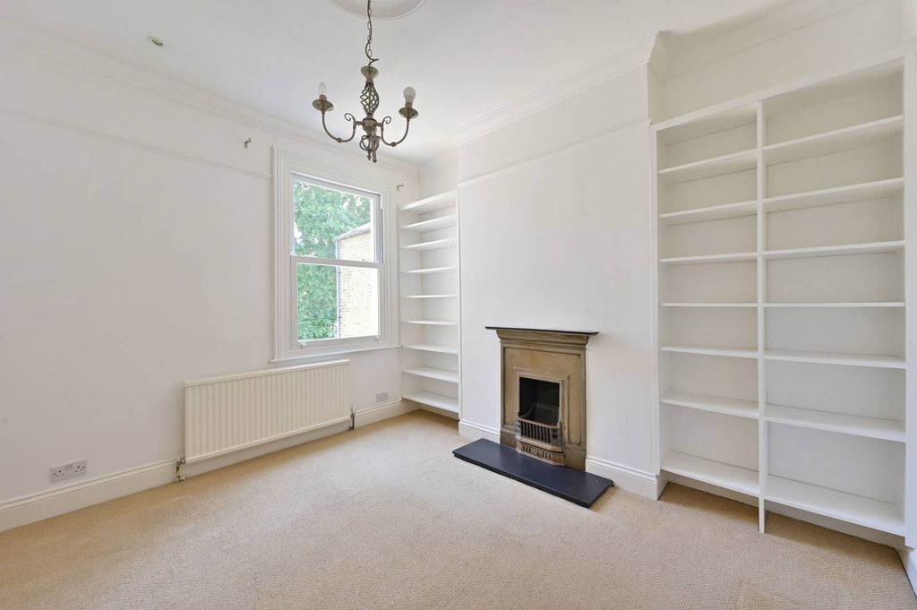 Property photo 3 of 9