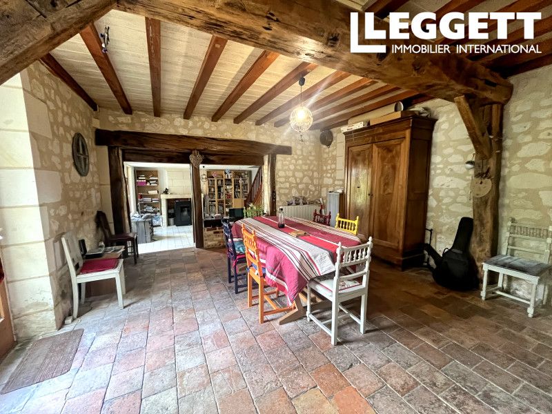 Property photo 2 of 10