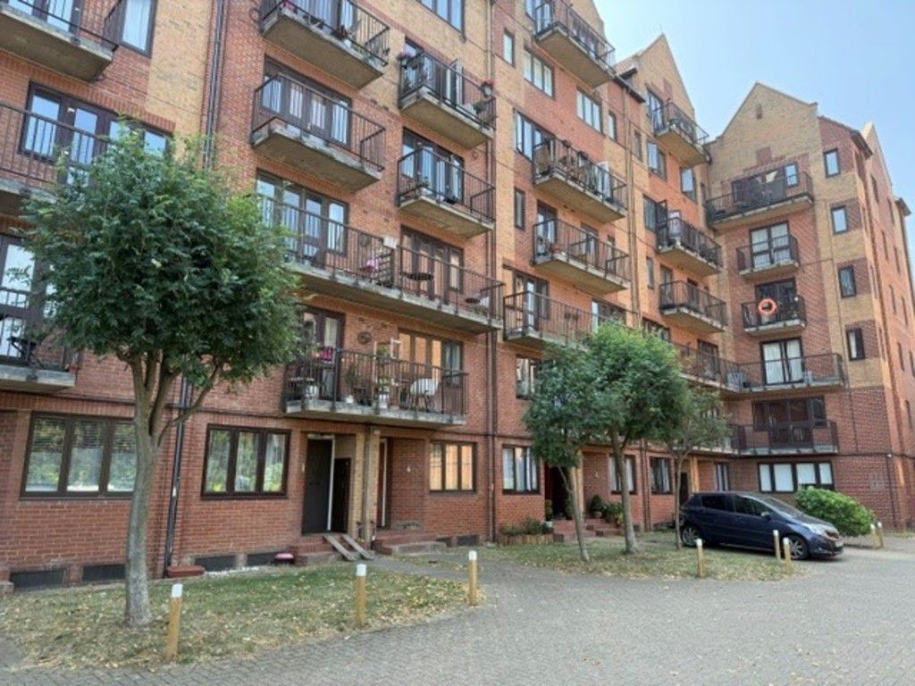 Property photo 1 of 12