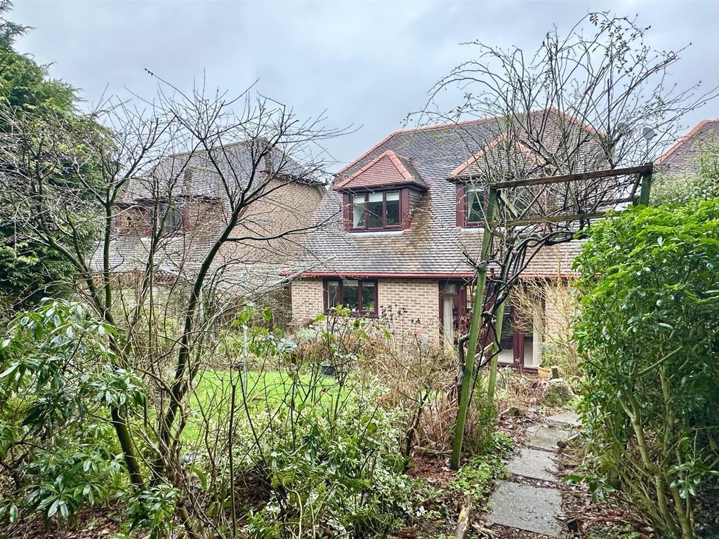 Property photo 3 of 22