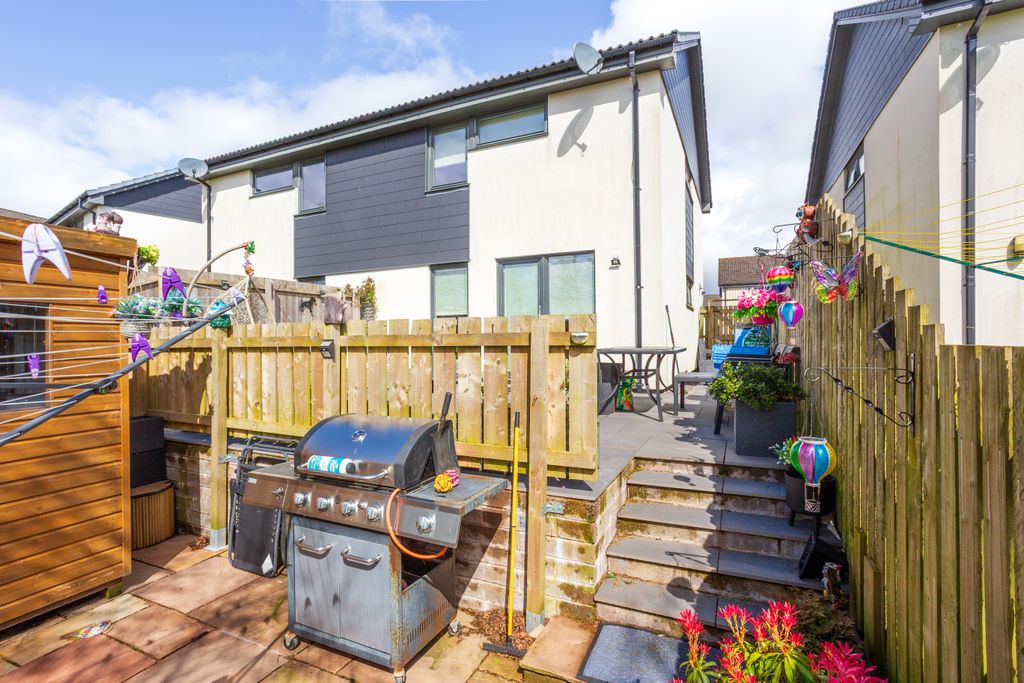 Property photo 2 of 22 Rear View