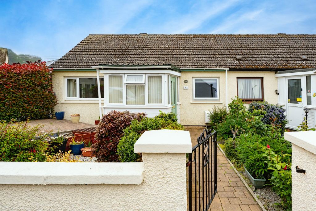 Property photo 2 of 22