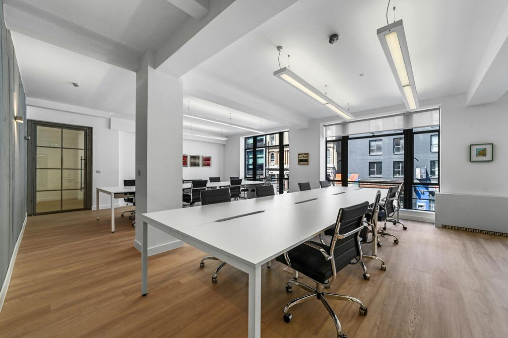 Property photo 3 of 16 MD-Bc-67-71Shoreditchhighstreet-16.Jpg