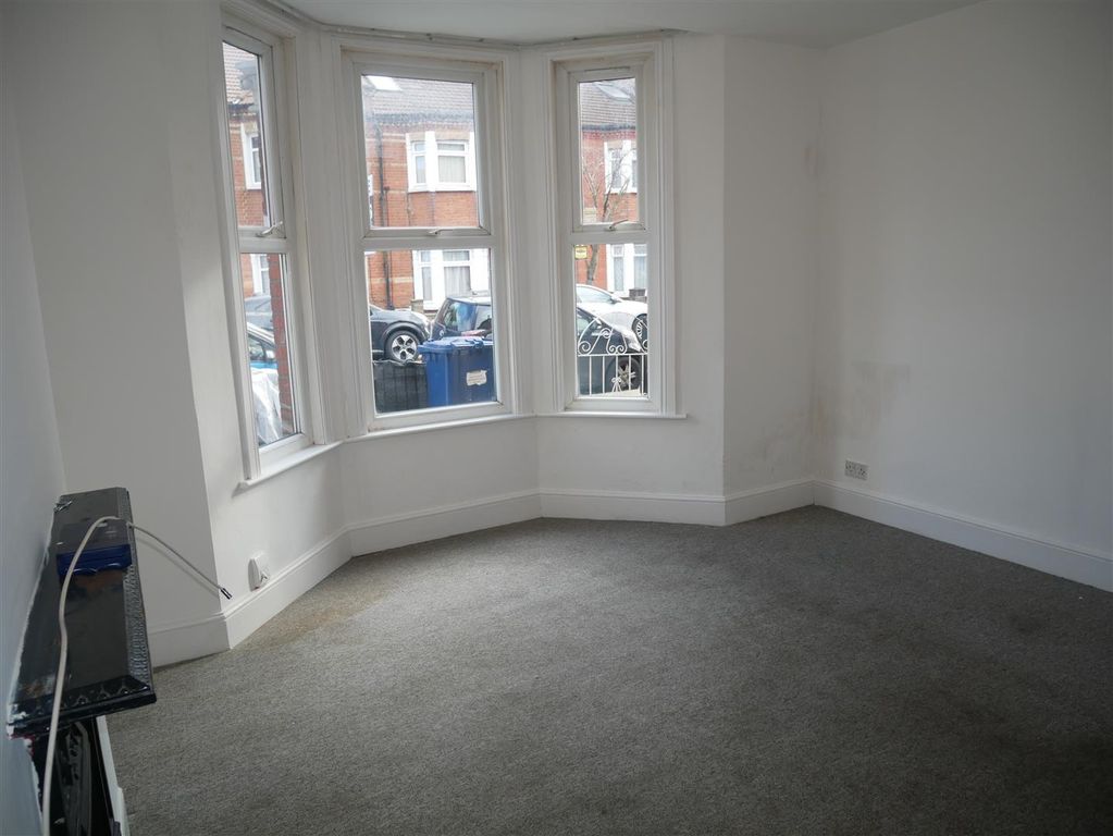 Property photo 2 of 9 P1040468.Jpg