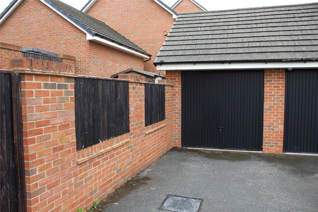 Property photo 3 of 35 Picture No. 43